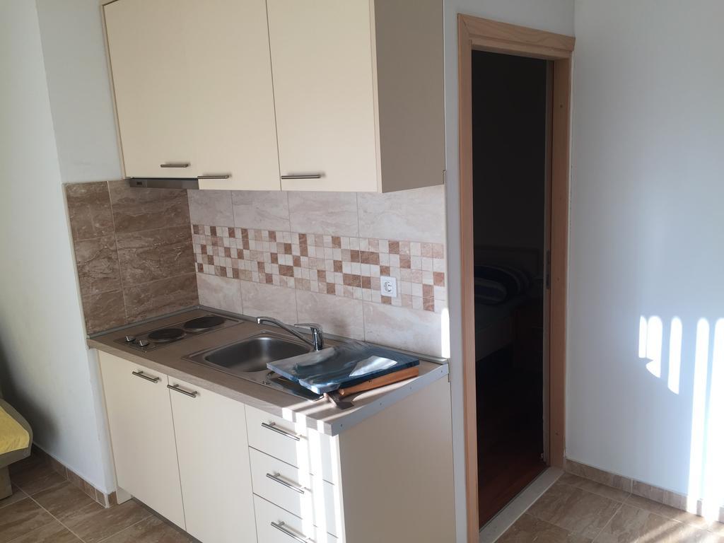 Mladenka 20m From Marina! Apartmán