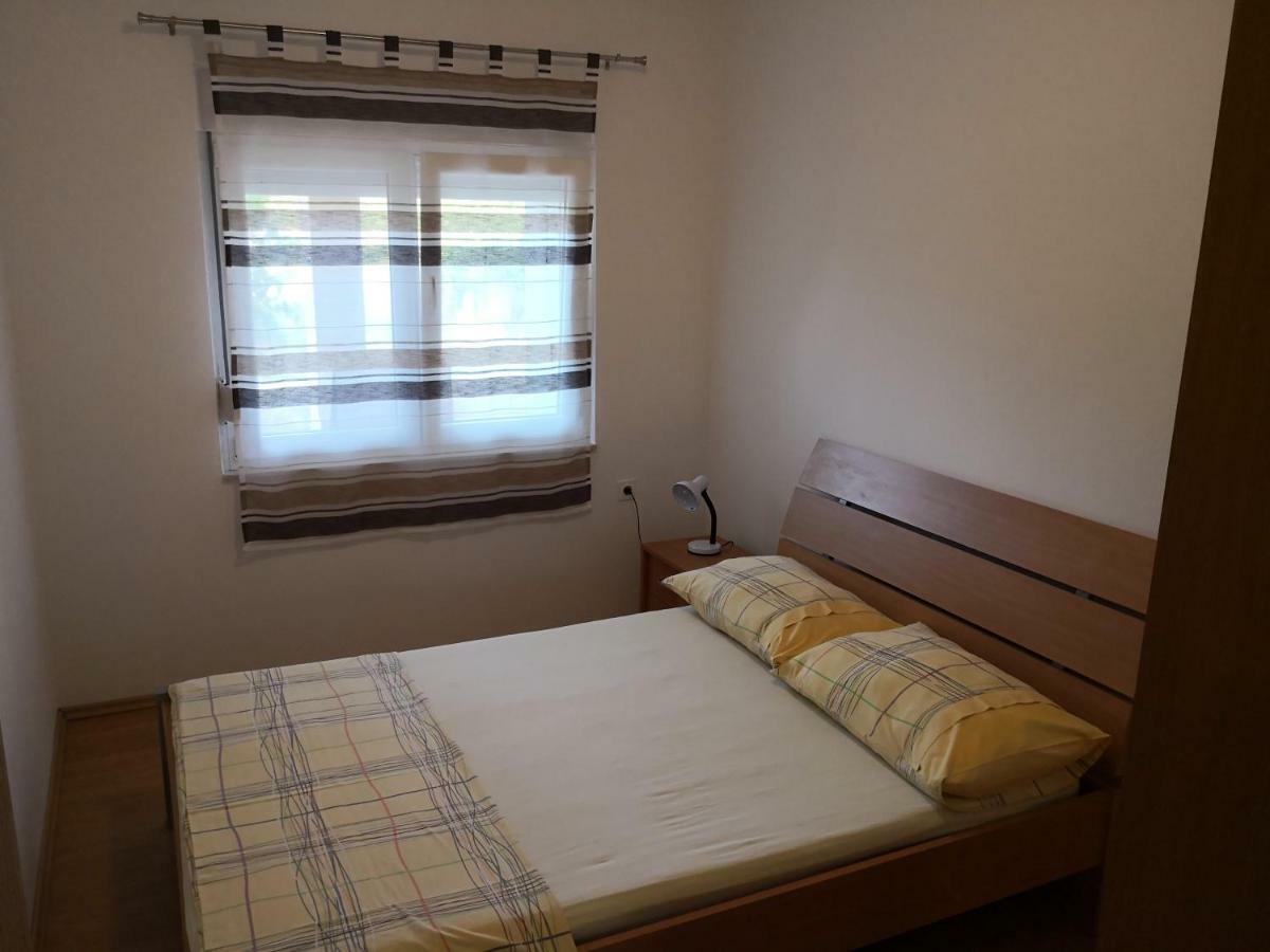 Apartmán Mladenka 20m From Marina! *